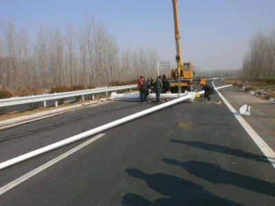 Palo CCTV in acciaio con palo di monitoraggio per telecamera CCTV per traffico esterno